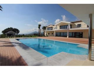 Villa for sale in El Madronal..
