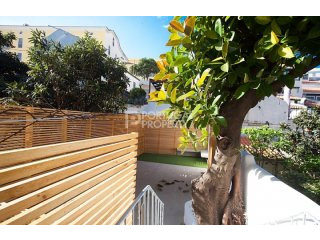Charming Apartment with Terrace in..