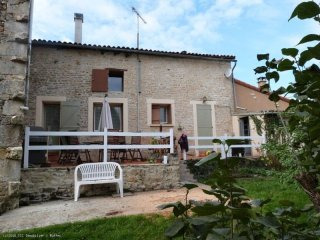 3 Bed Stone House Also Used As Holiday..