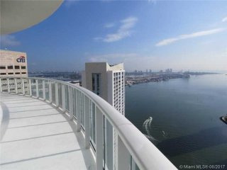 3 bedroom Flat For Sale: 300 S Biscayne..
