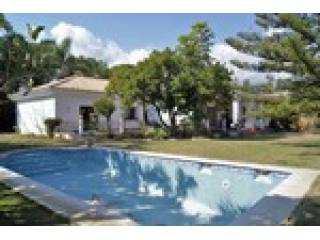 4 Bedrooms - Villa - Malaga - For Sale