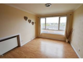 1 Bed Flat/Apartment To Let in..