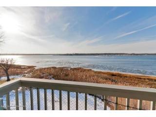 3 bedroom Flat For Sale: 117 Seaview..