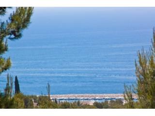Plot Of 750 M2 With Spectacular Views..