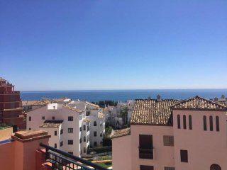 2 bedroom town house for sale
