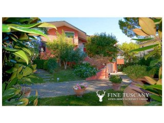 5 Bedroom Villa for sale in Tuscany..