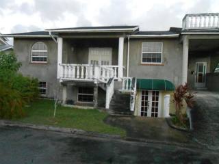 6 bedroom Property For Sale: Meadowvale..