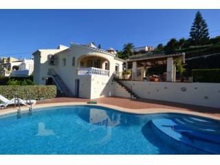 Well Presented 4 Bedroom Villa Javea -..