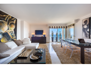 An excellent 2 bed apartment, with..