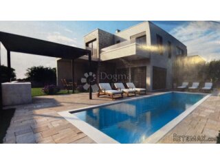 Tar-Vabriga Villa u izgradnji