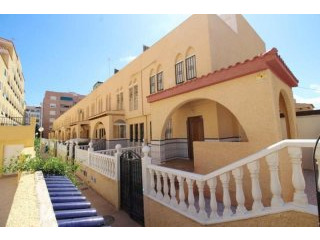 3 Bedrooms - Property - Alicante - For..