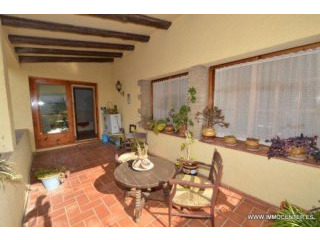 PAU: Lovely village house with garden..
