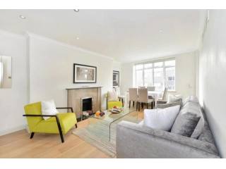 3 Bedrooms - Apartment - London - For..