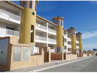 2 Bedroom 1st. Floor Apartment In La..