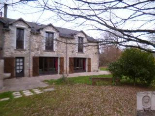 Spacious Stone House (Sleeps 12) In..