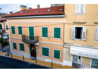 Volosko, centar, villa , 262 m2