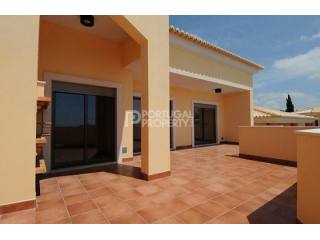 Penthouse Apartment, South Facing..