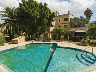 Historical Country Estate/hotel In..
