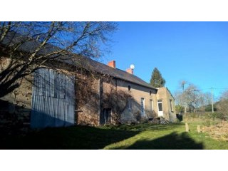5 mn from Boussac in quiet location..
