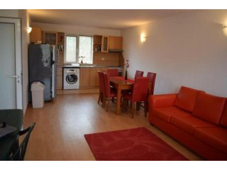 3 BED 2 BATH furnished bungalow with a..