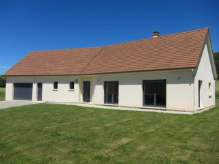 Contemporary House in Good Condition