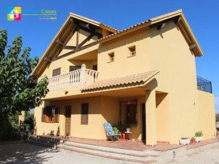 Villa For Sale In Lorca