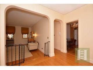 1 bedroom Apartment For Sale: 3810..