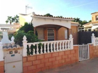 2 Bedroom 1 Bathroom Villa In..