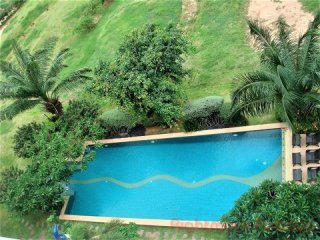 1 Bedroom Condo for sale in Pratumnak -..