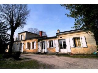 5 bedroom Character For Sale: 33600..