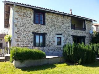 Stone Cottage With Lots Of Character In..