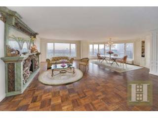 3 bedroom Apartment For Sale: 200..