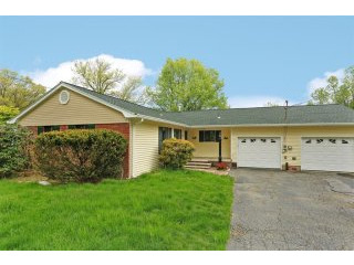 3 bedroom House For Sale: 2656 Windmill..
