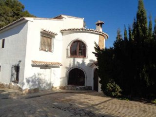 5 Bedrooms - Villa - Alicante - For Sale
