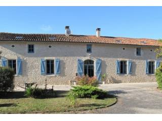 Stunning Charentaise property with 2..
