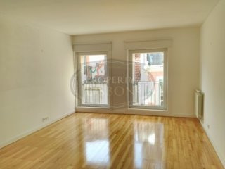 T2 Lisbon Apartment in Misericordia
