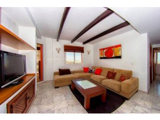 3 Bedroom 2 Bathroom Apartment In..