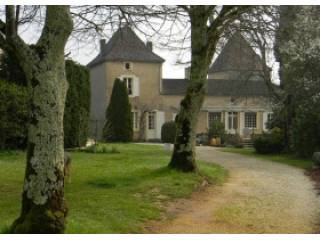 Attractive Country House With Swimming..