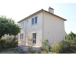 Habitable townhouse with garage and..