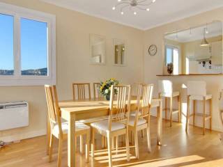 3/4 bedroom on the top floor - Downtown..