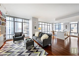 3 bedroom Apartment For Sale: 1..