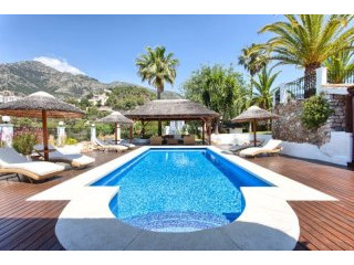 4 bedroom property near Andalucia Back..
