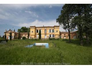 7 bedroom Castle For Sale: 31380..