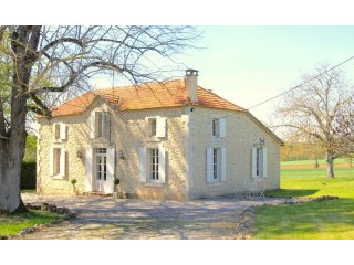 Enchanting 4-bed, stone residence with..