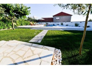VILA DEBELJAK/SUKOŠAN