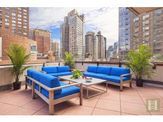 2 bedroom Apartment For Sale: 1991..