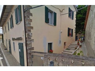 Large Property Split Into 4 Units In..