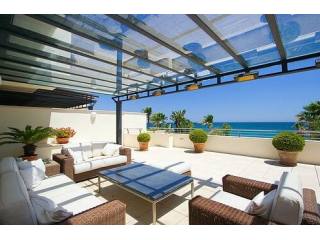 Oasis de Banus Beachfront..