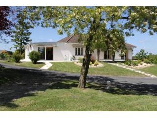 3 bedroom House For Sale: 86110 VIENNE