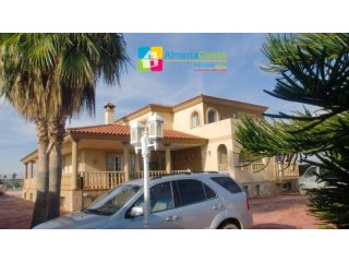 Villa For Sale In Garrucha